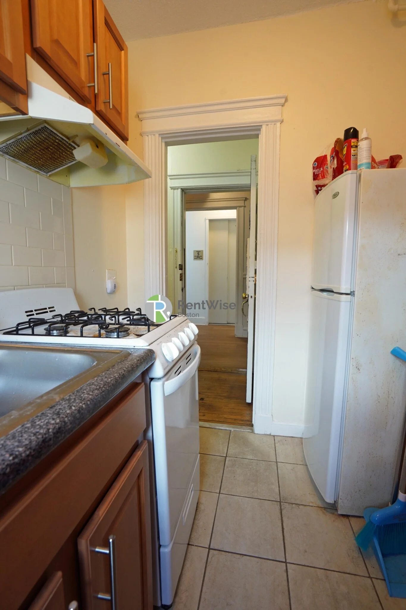 Studio bed, 1 bath apartment for rent at 1160 Commonwealth Ave Unit 50, Allston — photo 7 of 9