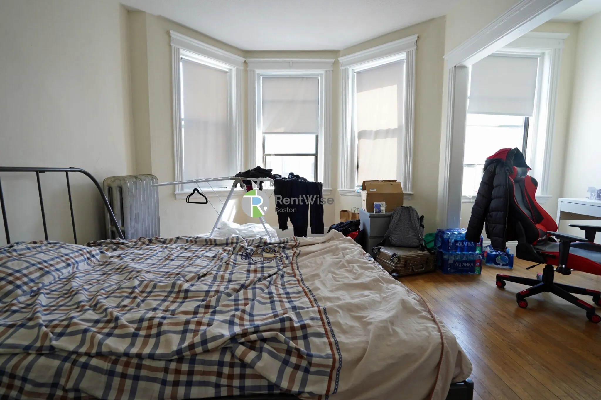 Studio bed, 1 bath apartment for rent at 1160 Commonwealth Ave Unit 50, Allston — photo 2 of 9