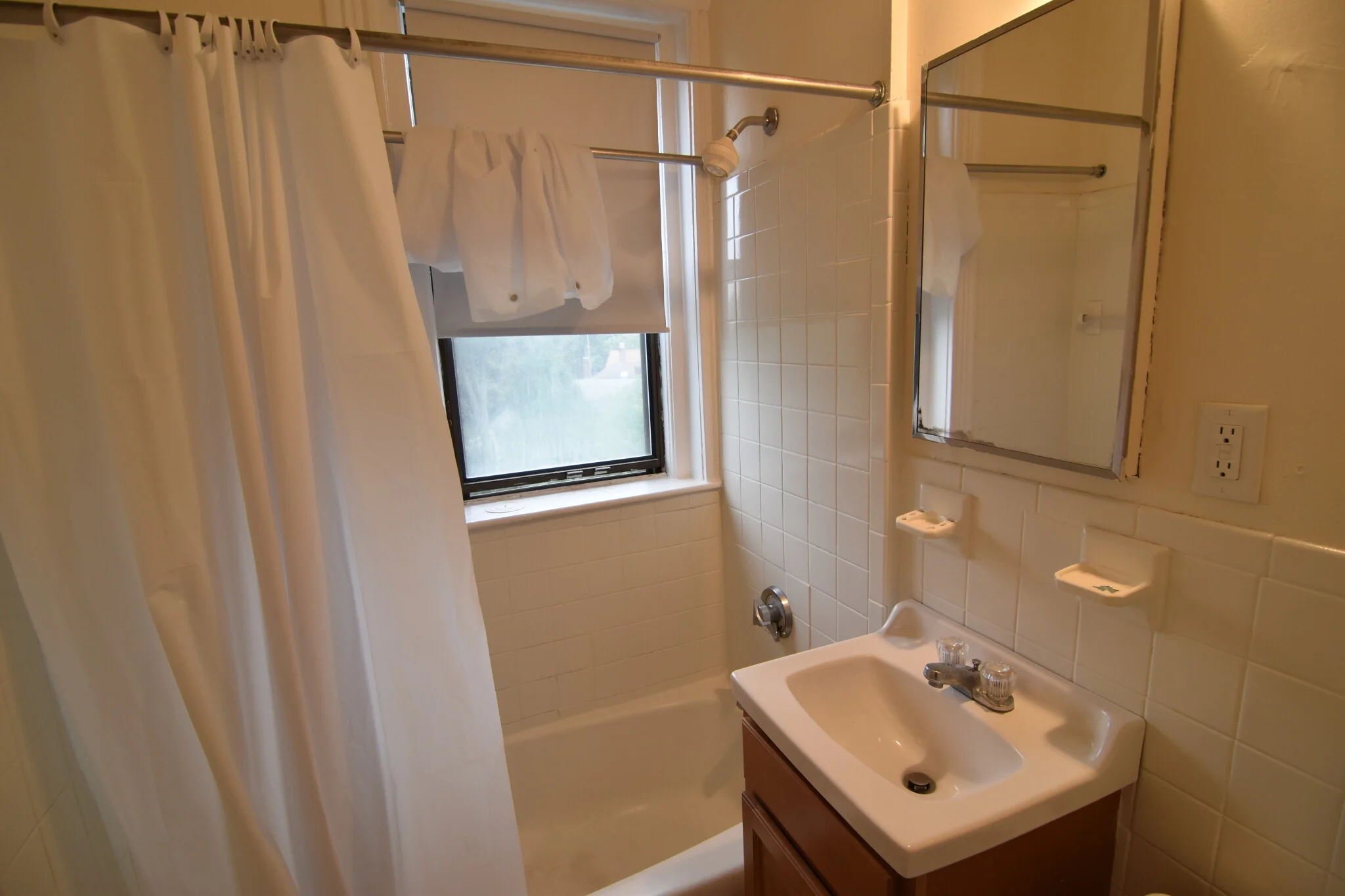 Studio bed, 1 bath apartment for rent at 1160 Commonwealth Ave Unit 58, Allston — photo 2 of 3