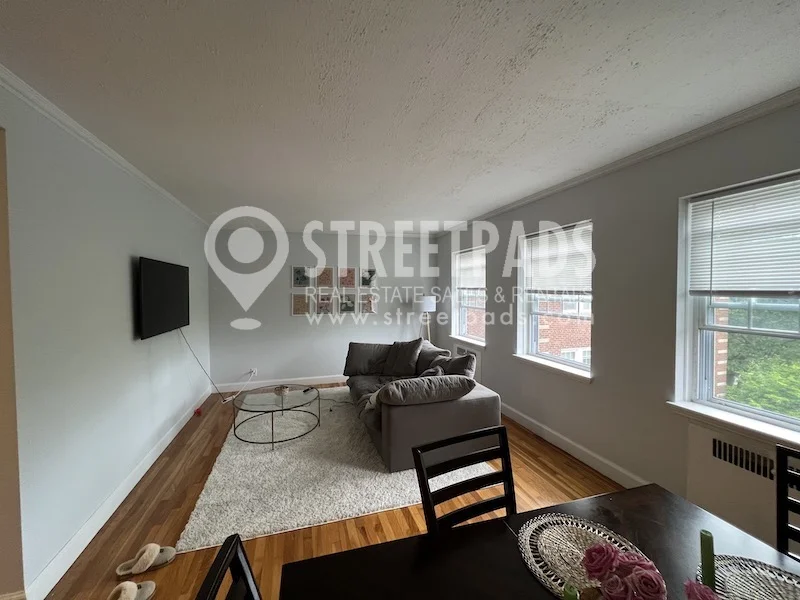 1 bed, 1 bath apartment for rent at 1161 Beacon St Unit 5, Longwood — photo 15 of 15