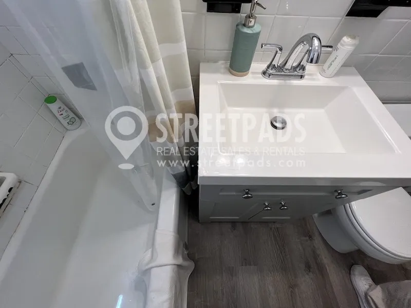 1 bed, 1 bath apartment for rent at 1161 Beacon St Unit 5, Longwood — photo 9 of 15