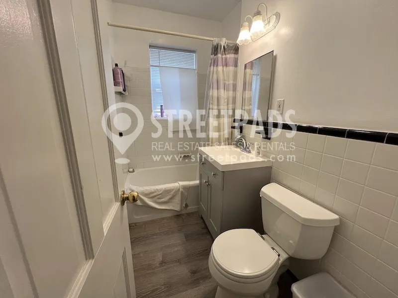 1 bed, 1 bath apartment for rent at 1161 Beacon St Unit 5, Longwood — photo 8 of 15