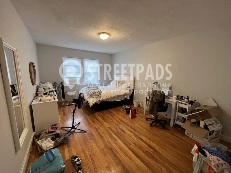 1 bed, 1 bath apartment for rent at 1161 Beacon St Unit 5, Longwood — photo 11 of 15