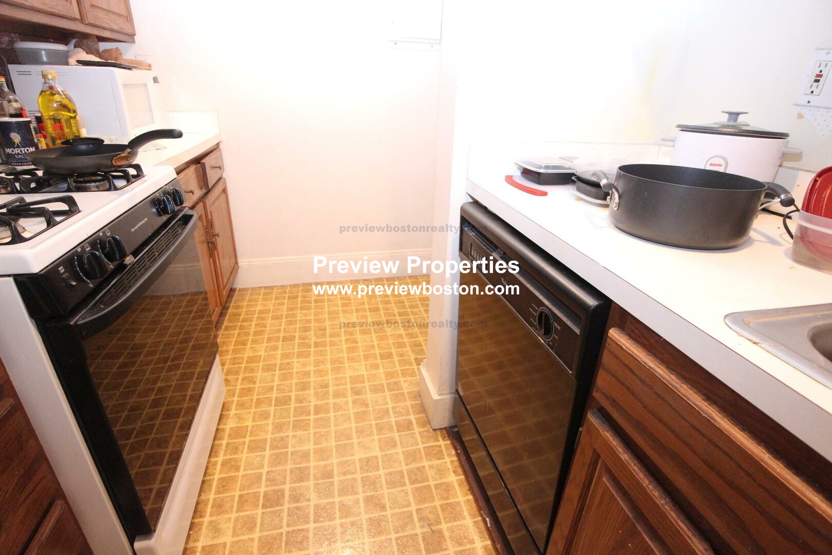 2 bed, 1 bath apartment for rent at 1161 Commonwealth Ave Unit B, Allston — photo 3 of 13