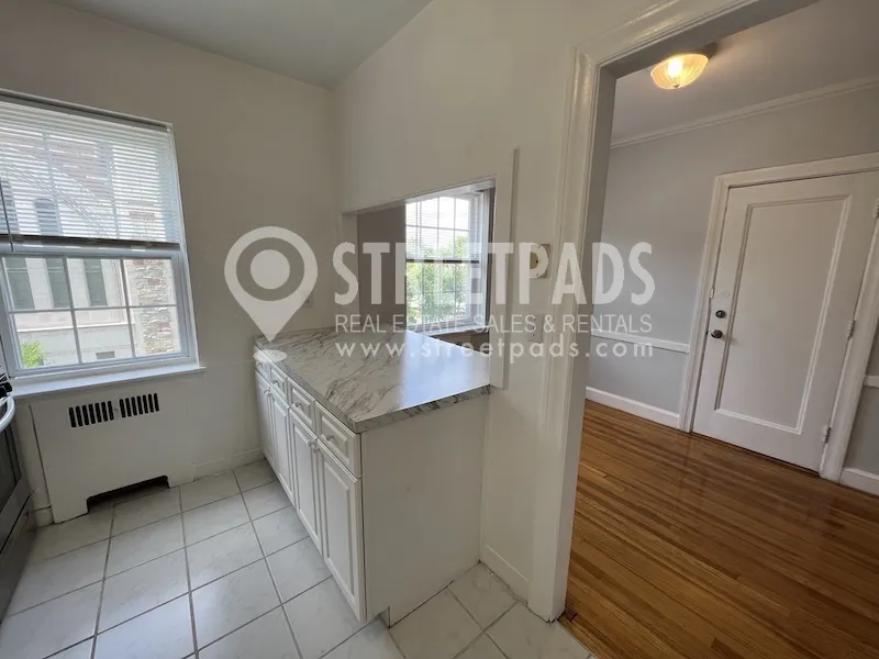 2 bed, 2 bath apartment for rent at 1163 Beacon St Unit 7, Longwood — photo 8 of 52