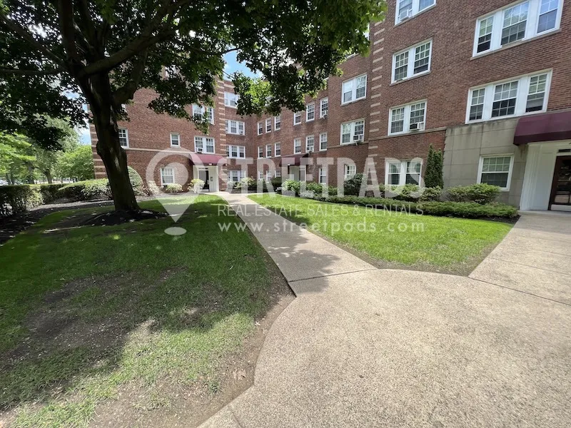 2 bed, 2 bath apartment for rent at 1163 Beacon St Unit 7, Longwood — photo 49 of 52