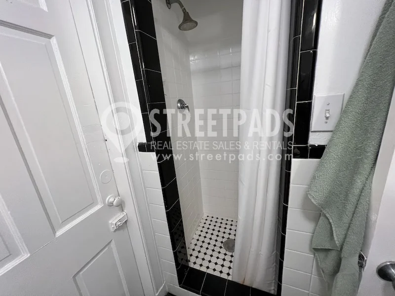 Studio bed, 1 bath apartment for rent at 1163 Beacon St Unit C2, Longwood — photo 14 of 17