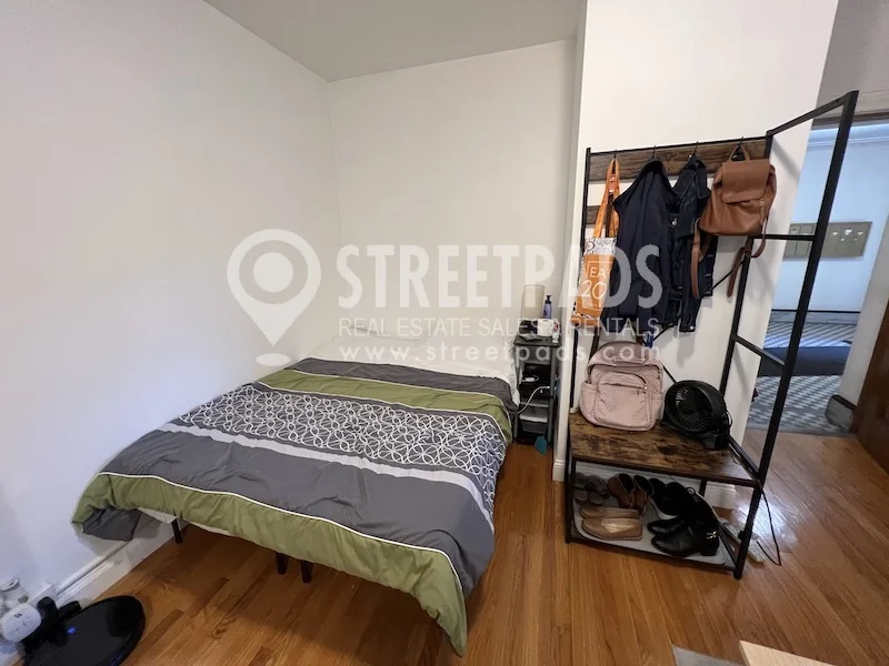 Studio bed, 1 bath apartment for rent at 1163 Beacon St Unit C2, Longwood — photo 8 of 17