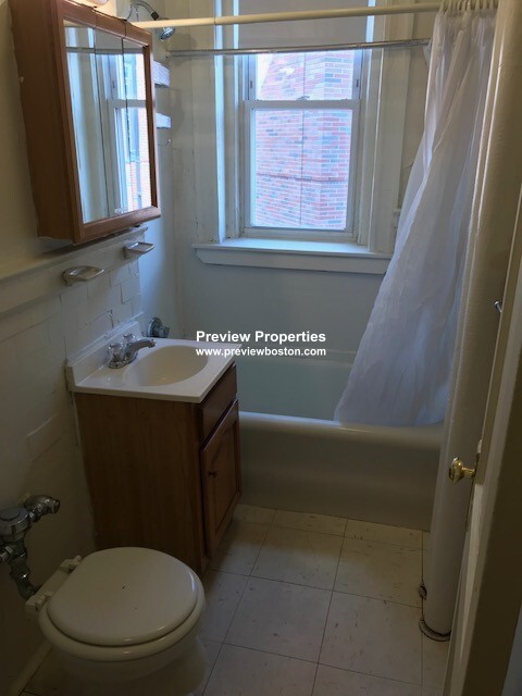 1 bed, 1 bath apartment for rent at 1163 Boylston St Unit 12P, Fenway — photo 8 of 8