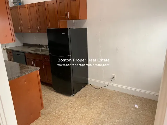 1 bed, 1 bath apartment for rent at 1163 Boylston St Unit 15, Fenway — photo 9 of 12