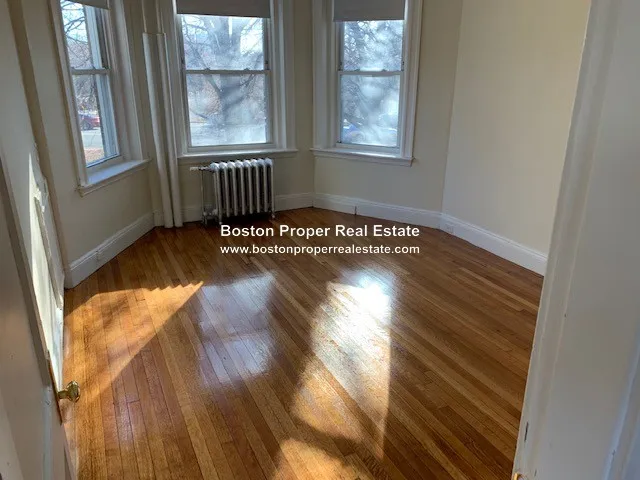 1 bed, 1 bath apartment for rent at 1163 Boylston St Unit 15, Fenway — photo 1 of 12