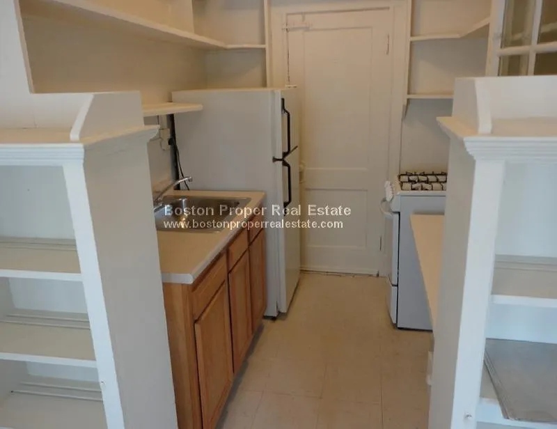 1 bed, 1 bath apartment for rent at 1163 Boylston St Unit 22, Fenway — photo 4 of 5