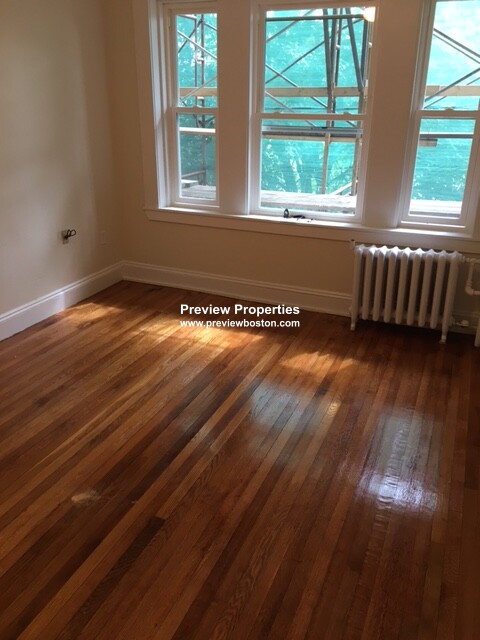 Studio bed, 1 bath apartment for rent at 1163 Boylston St Unit 24P, Fenway — photo 4 of 5