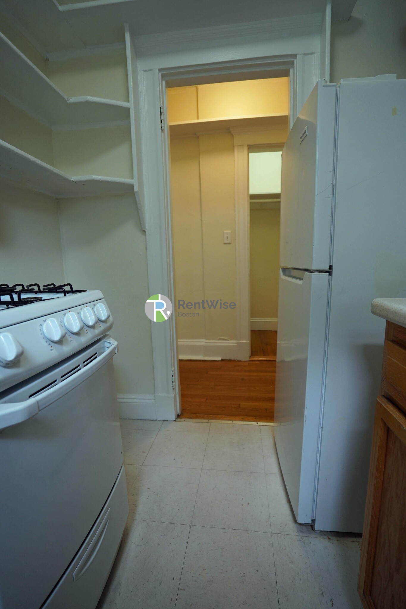 Studio bed, 1 bath apartment for rent at 1163 Boylston St Unit 32, Fenway — photo 5 of 10