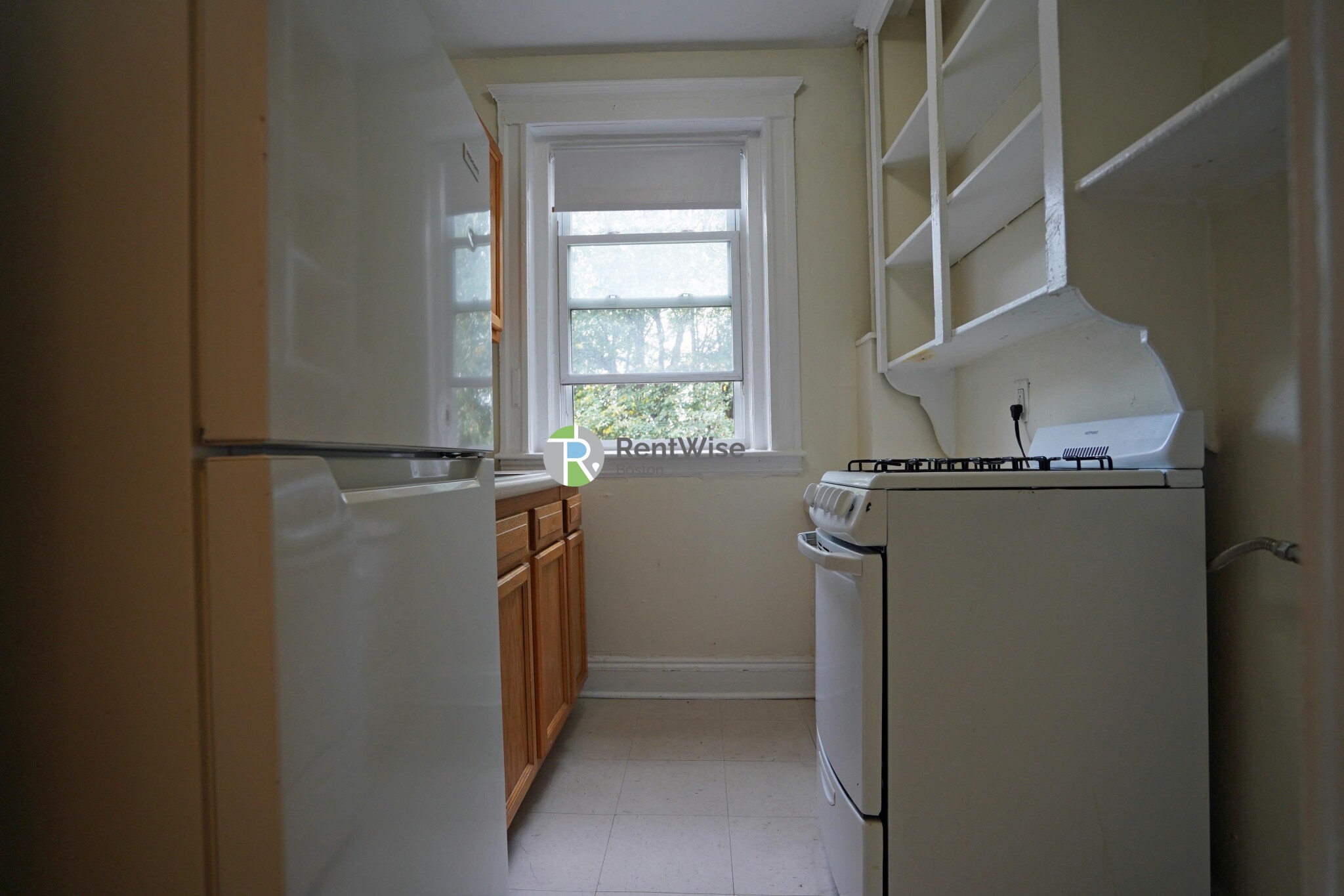 Studio bed, 1 bath apartment for rent at 1163 Boylston St Unit 32, Fenway — photo 3 of 10