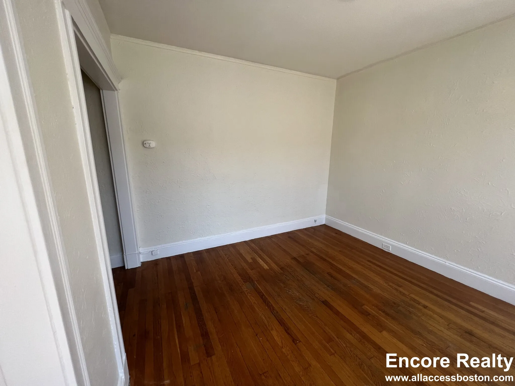 Studio bed, 1 bath apartment for rent at 1163 Boylston St Unit 34, Fenway — photo 6 of 11