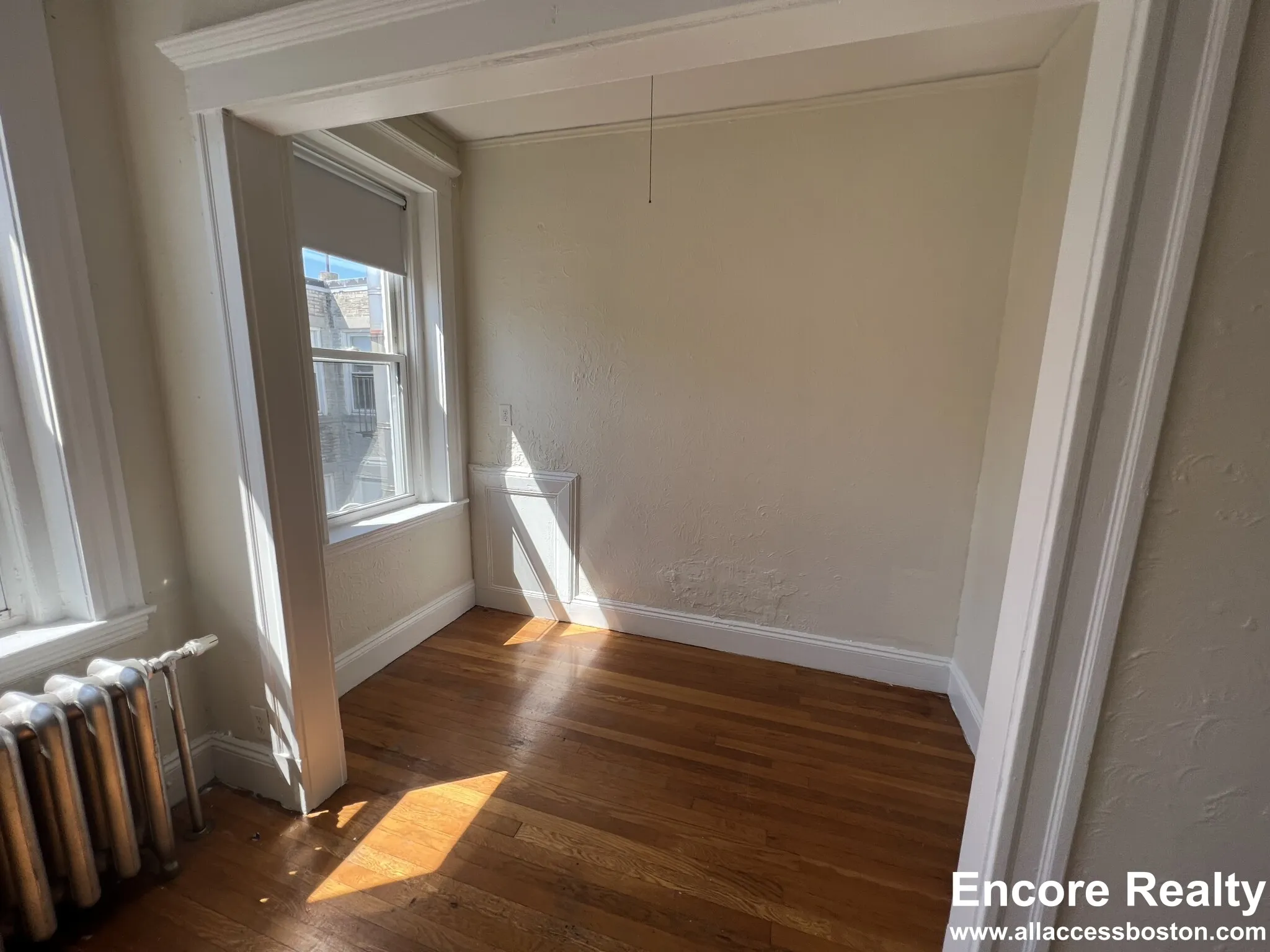 Studio bed, 1 bath apartment for rent at 1163 Boylston St Unit 34, Fenway — photo 4 of 11
