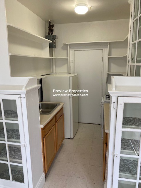 1 bed, 1 bath apartment for rent at 1163 Boylston St Unit 5P, Fenway — photo 14 of 15