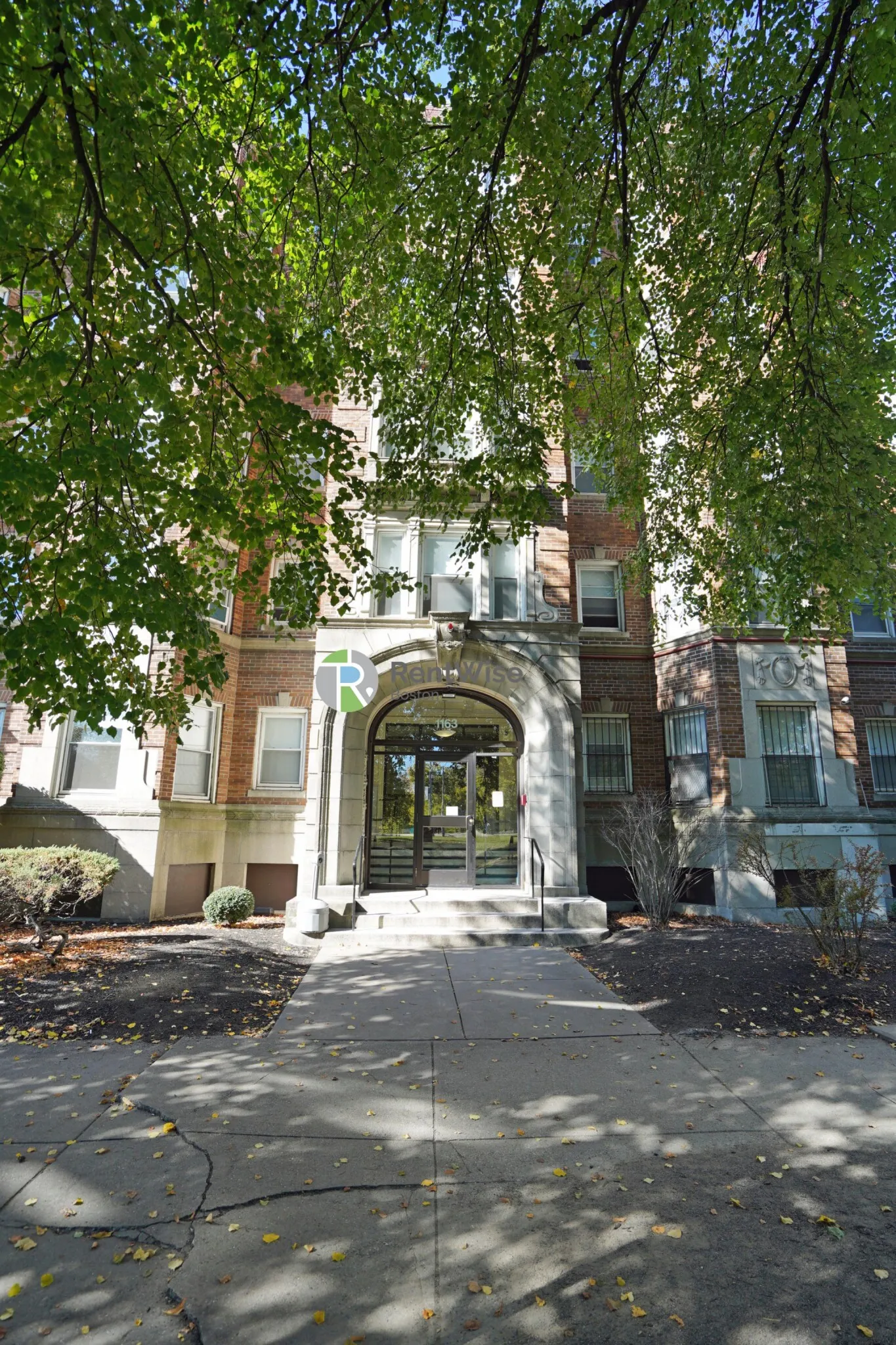 1 bed, 1 bath apartment for rent at 1163 Boylston St Unit 7, Fenway — photo 4 of 5
