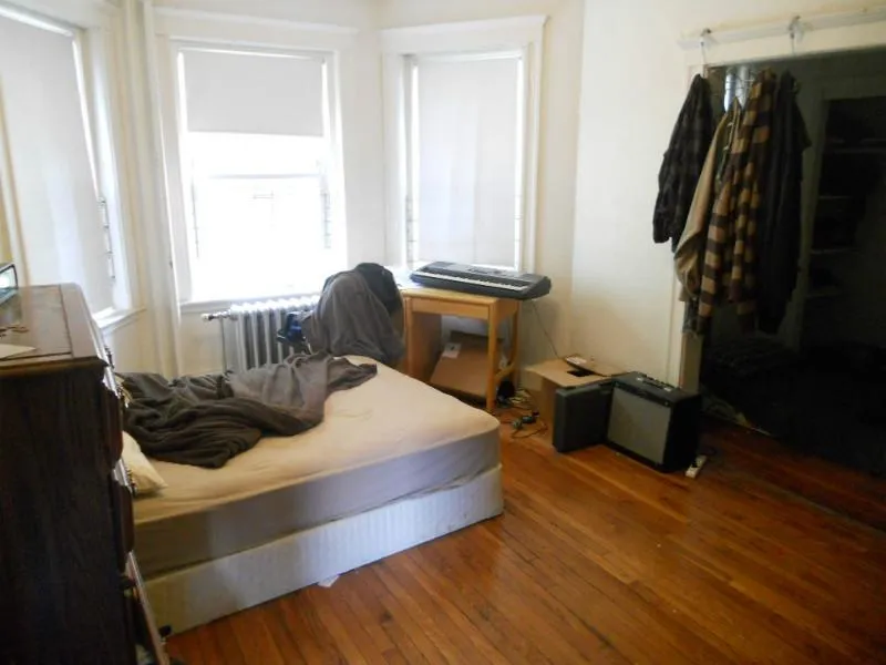 1 bed, 1 bath apartment for rent at 1163 Boylston St Unit 7, Fenway — photo 3 of 5