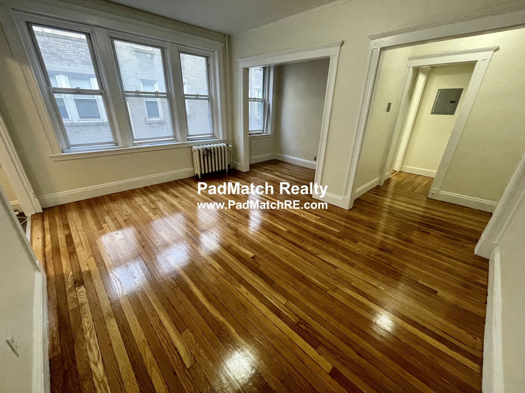 Studio bed, 1 bath apartment for rent at 1163 Boylston St Unit 9, Fenway — photo 1 of 10