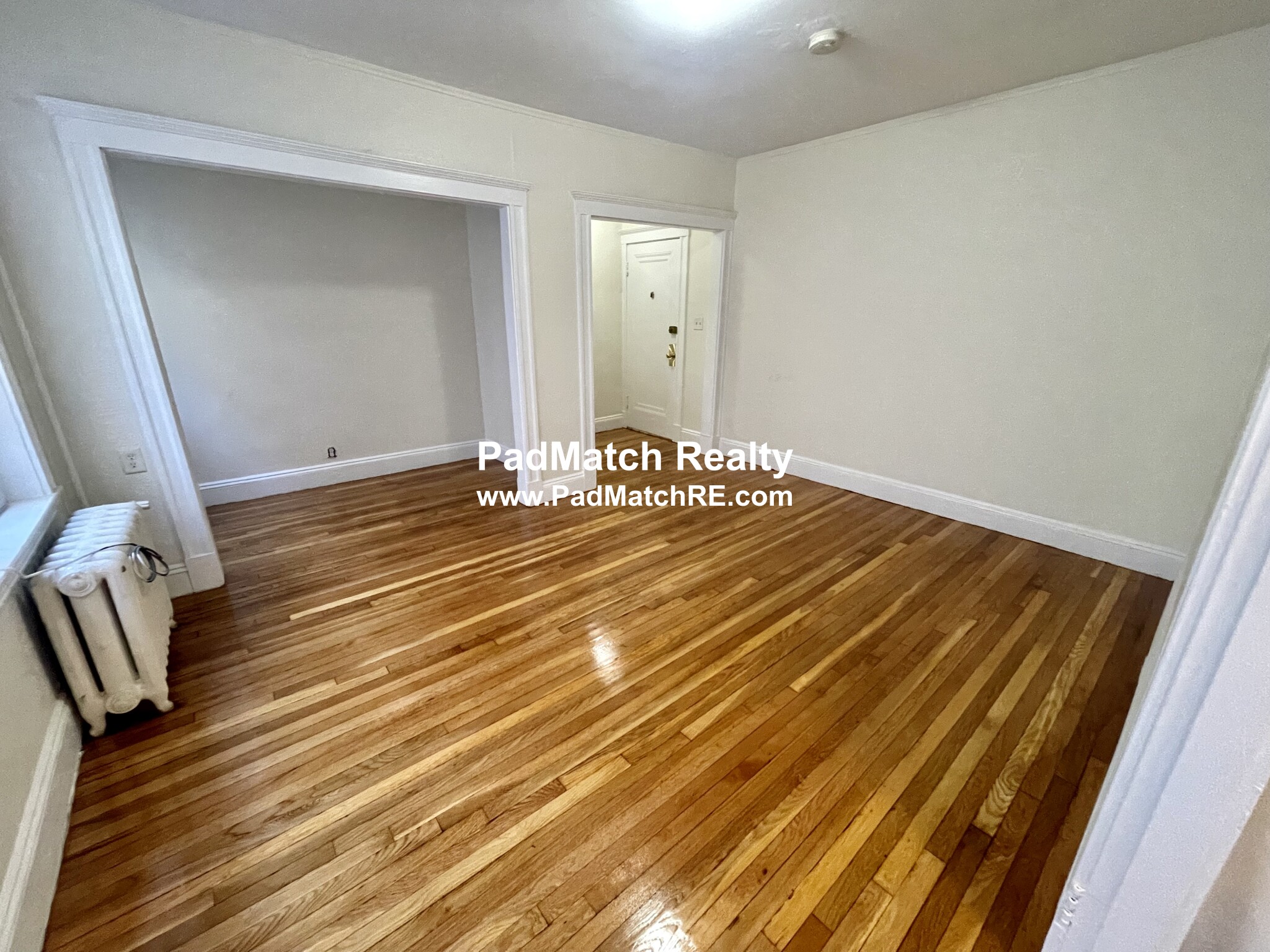 Studio bed, 1 bath apartment for rent at 1163 Boylston St Unit 9, Fenway — photo 2 of 10
