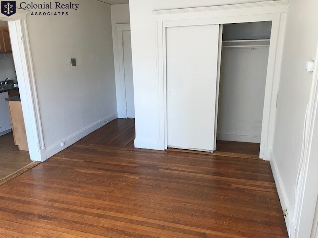1 bed, 1 bath apartment for rent at 1165 Boylston St Unit 13, Fenway — photo 4 of 8