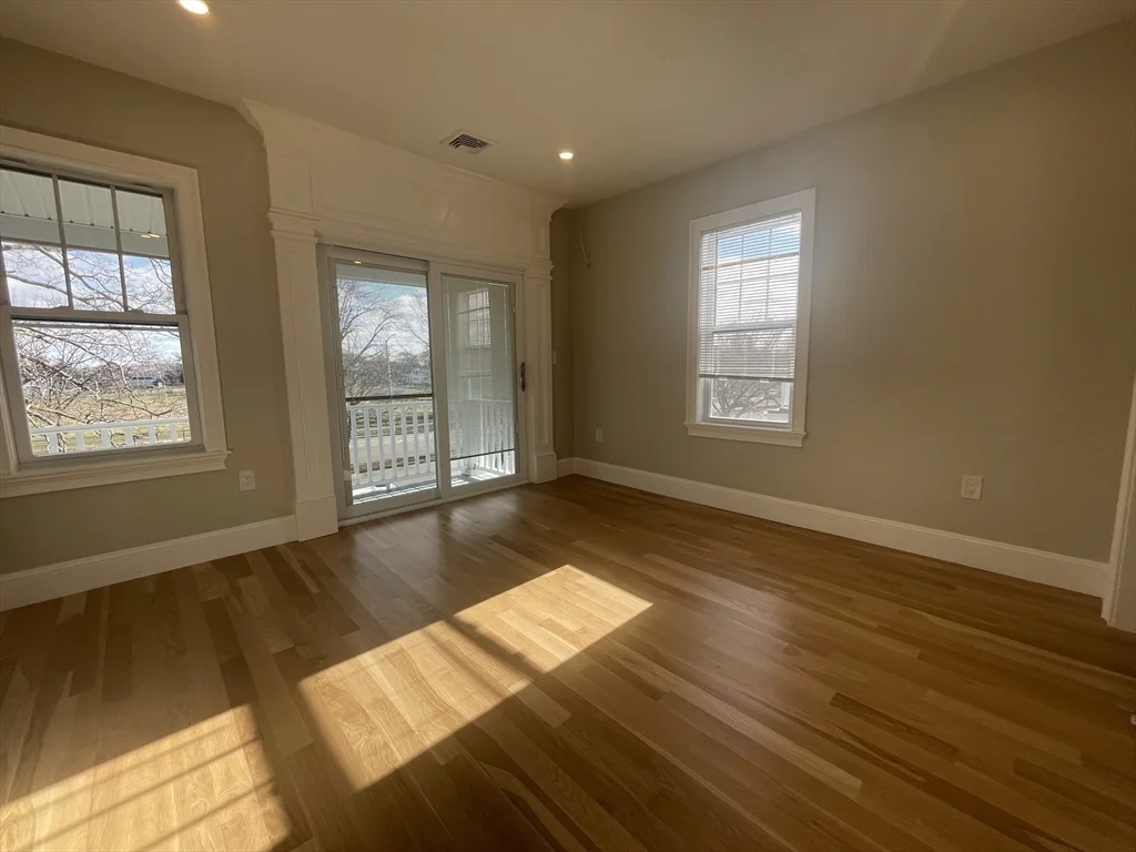 3 bed, 2 bath apartment for rent at 1166 Fellsway Unit 2, Malden — photo 7 of 19