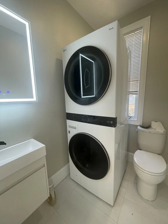 3 bed, 2 bath apartment for rent at 1166 Fellsway Unit 2, Malden — photo 6 of 19