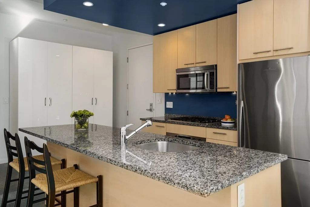 2 bed, 2 bath apartment for rent at 1166 Washington St Unit 303, South End — photo 10 of 33