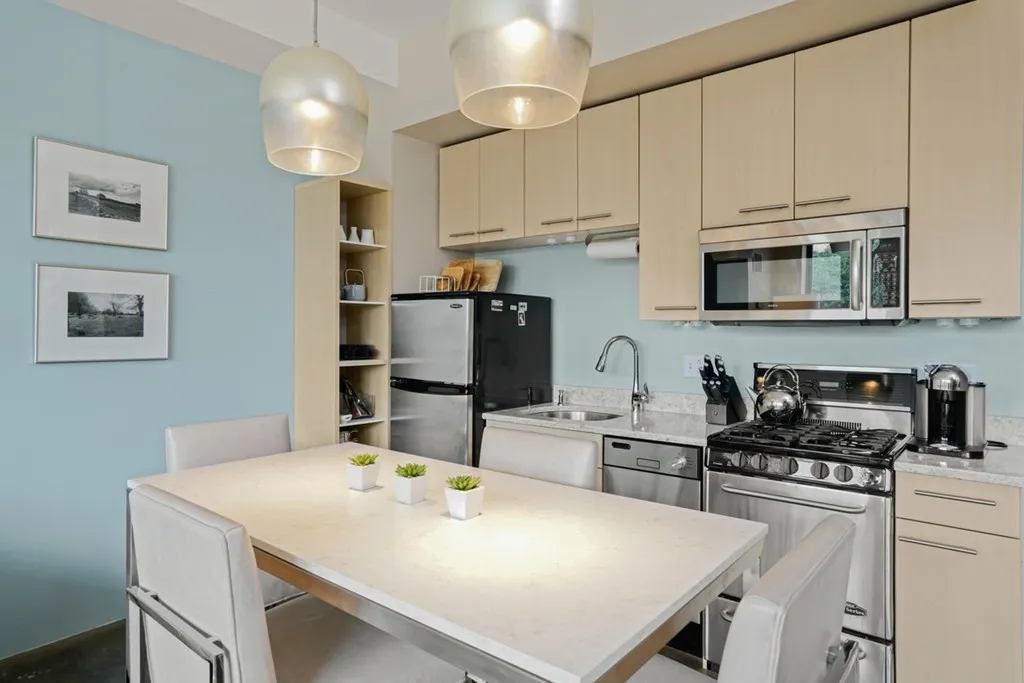Studio bed, 1 bath apartment for rent at 1166 Washington St Unit 305, South End — photo 7 of 10