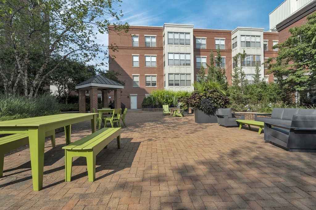 2 bed, 2 bath apartment for rent at 1166 Washington St Unit 604, South End — photo 17 of 18
