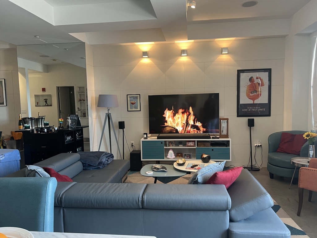 1 bed, 1 bath apartment for rent at 1166 Washington St Unit 701, South End