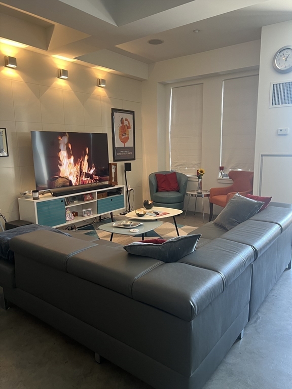 1 bed, 1 bath apartment for rent at 1166 Washington St Unit 701, South End — photo 5 of 25