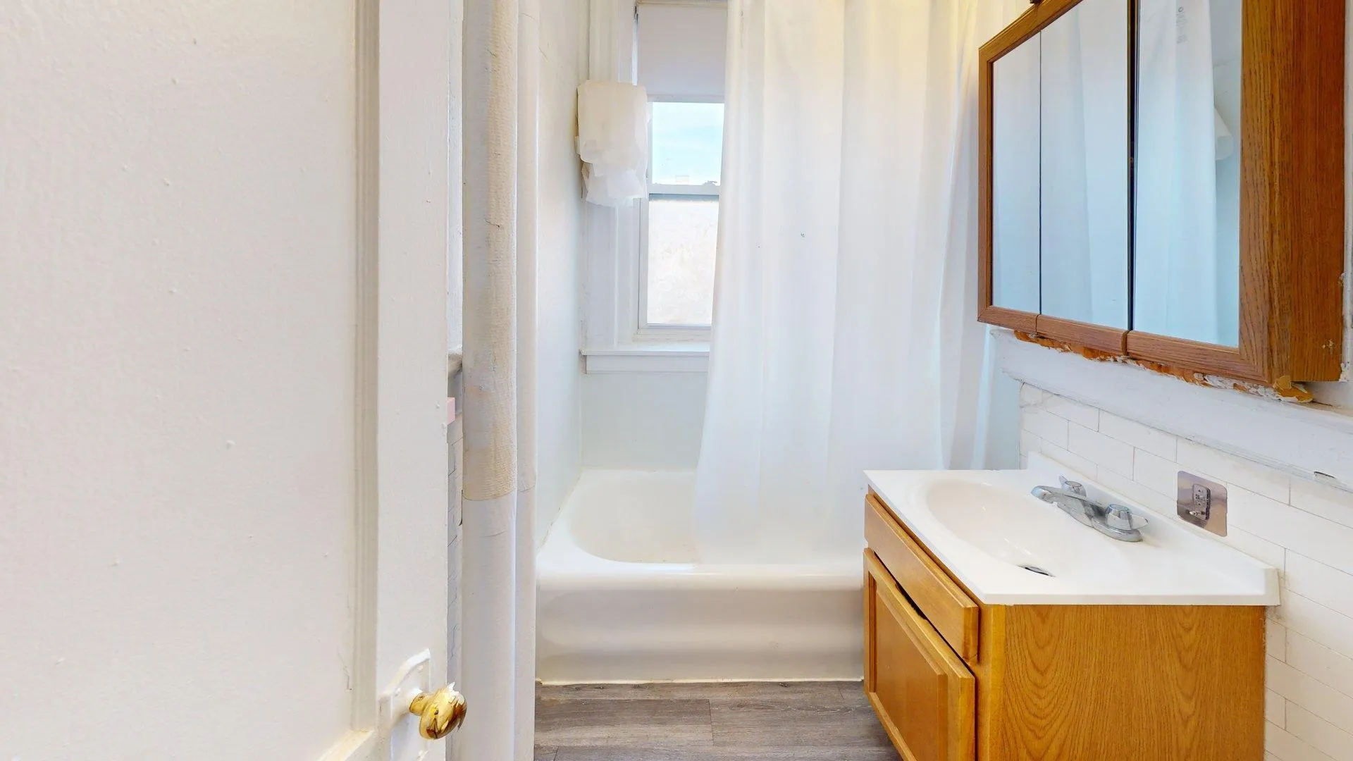 Studio bed, 1 bath apartment for rent at 1167 Boylston St Unit 11, Fenway — photo 19 of 23