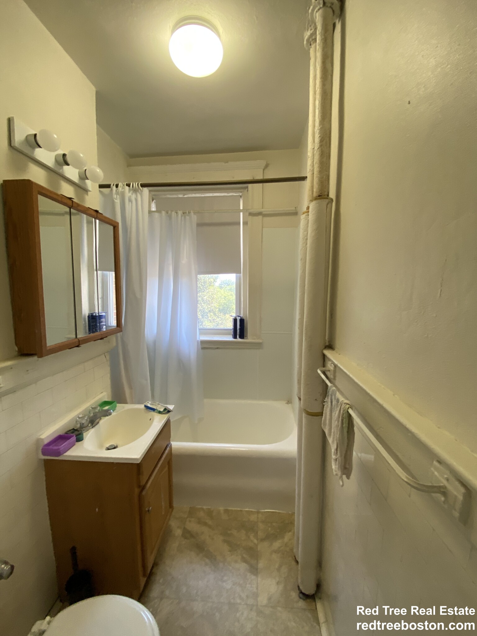 Studio bed, 1 bath apartment for rent at 1167 Boylston St Unit 32, Fenway — photo 3 of 9