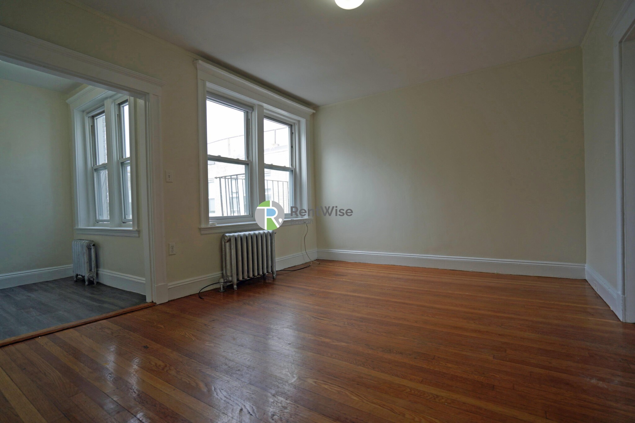 1 bed, 1 bath apartment for rent at 1167 Boylston St Unit 33, Fenway — photo 1 of 15