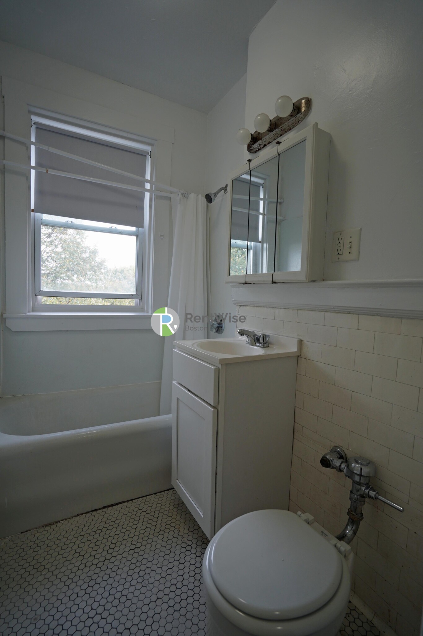 1 bed, 1 bath apartment for rent at 1167 Boylston St Unit 33, Fenway — photo 12 of 15