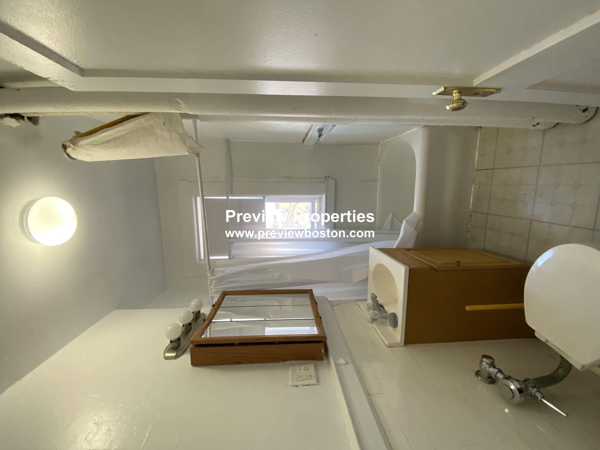 1 bed, 1 bath apartment for rent at 1167 Boylston St Unit 35P, Fenway — photo 3 of 4