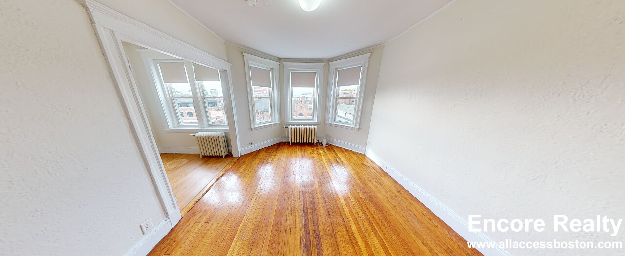 Studio bed, 1 bath apartment for rent at 1167 Boylston St Unit 36, Fenway — photo 3 of 5