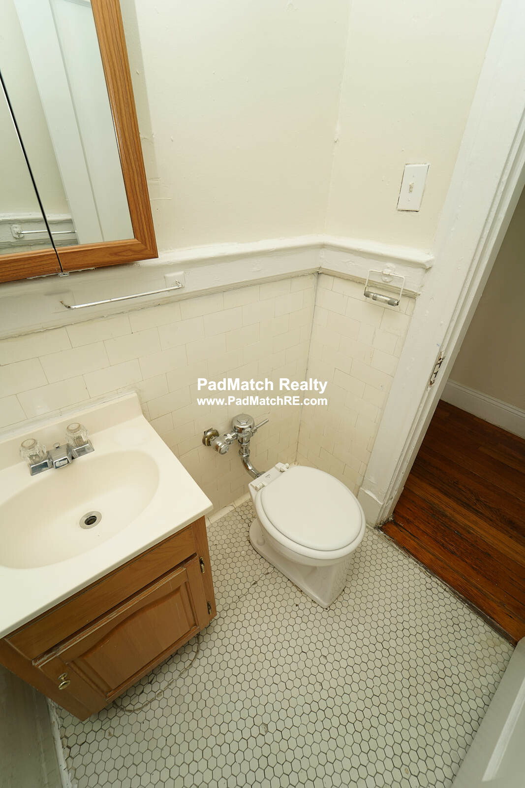 1 bed, 1 bath apartment for rent at 1167 Boylston St Unit 8, Fenway — photo 11 of 17