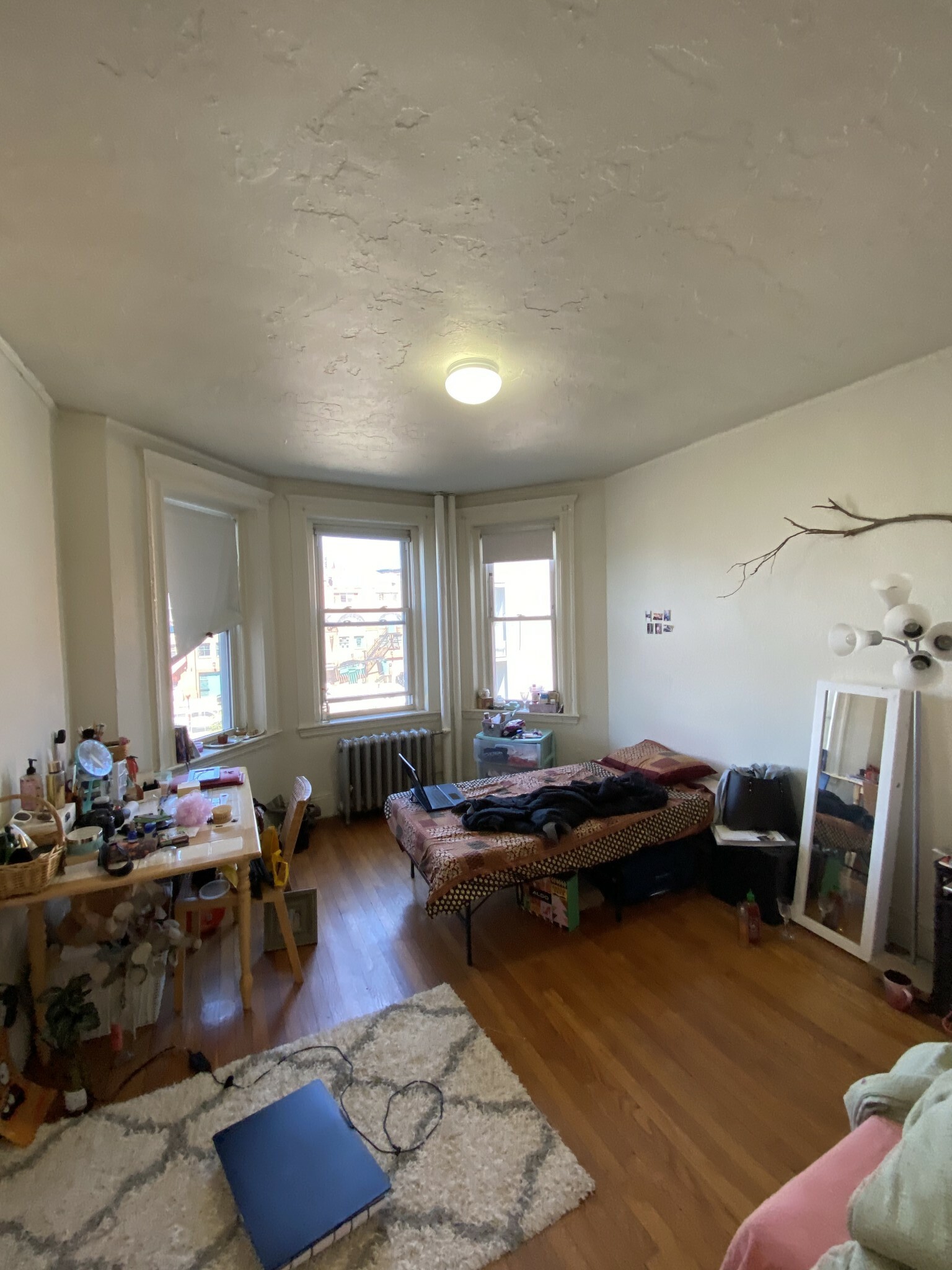 1 bed, 1 bath apartment for rent at 1169 Boylston St Unit 13, Fenway — photo 3 of 4