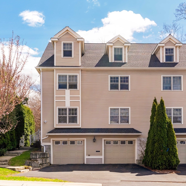 4 bed, 3 bath apartment for rent at 117-1 Florence St Unit 0, Chestnut Hill — photo 17 of 17