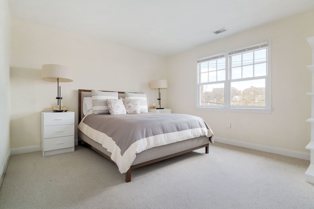 4 bed, 3 bath apartment for rent at 117-1 Florence St Unit 0, Chestnut Hill — photo 14 of 17