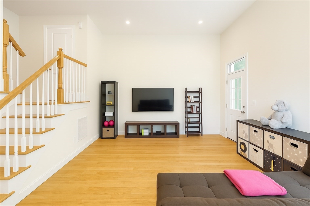 3 bed, 2 bath apartment for rent at 117-135 Harvey St Unit 119, North Cambridge — photo 2 of 35