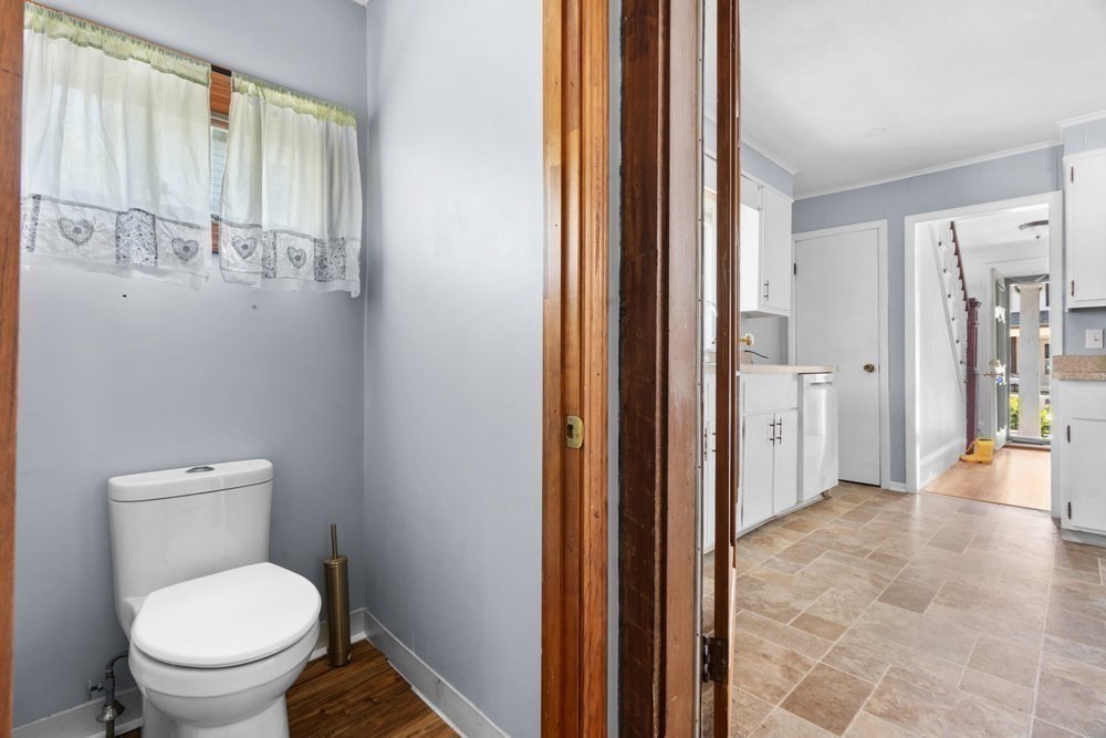 3 bed, 1 bath apartment for rent at 117 2nd St, Medford — photo 12 of 20