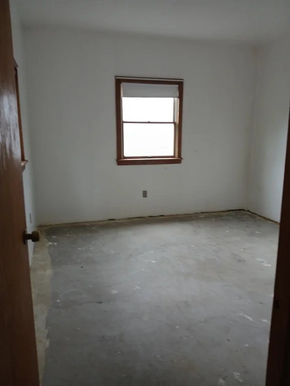 1 bed, 1 bath apartment for rent at 117 Auburn St Unit 1, Medford — photo 16 of 20