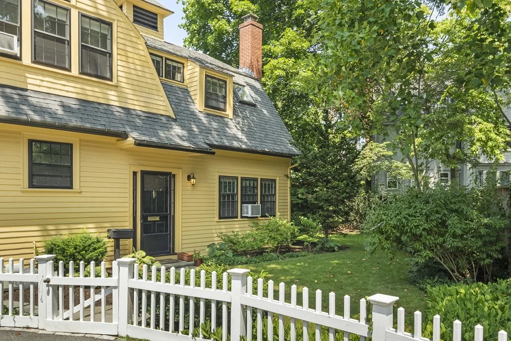 3 bed, 2.5 bath apartment for rent at 117 Brattle St Unit A, Harvard Square