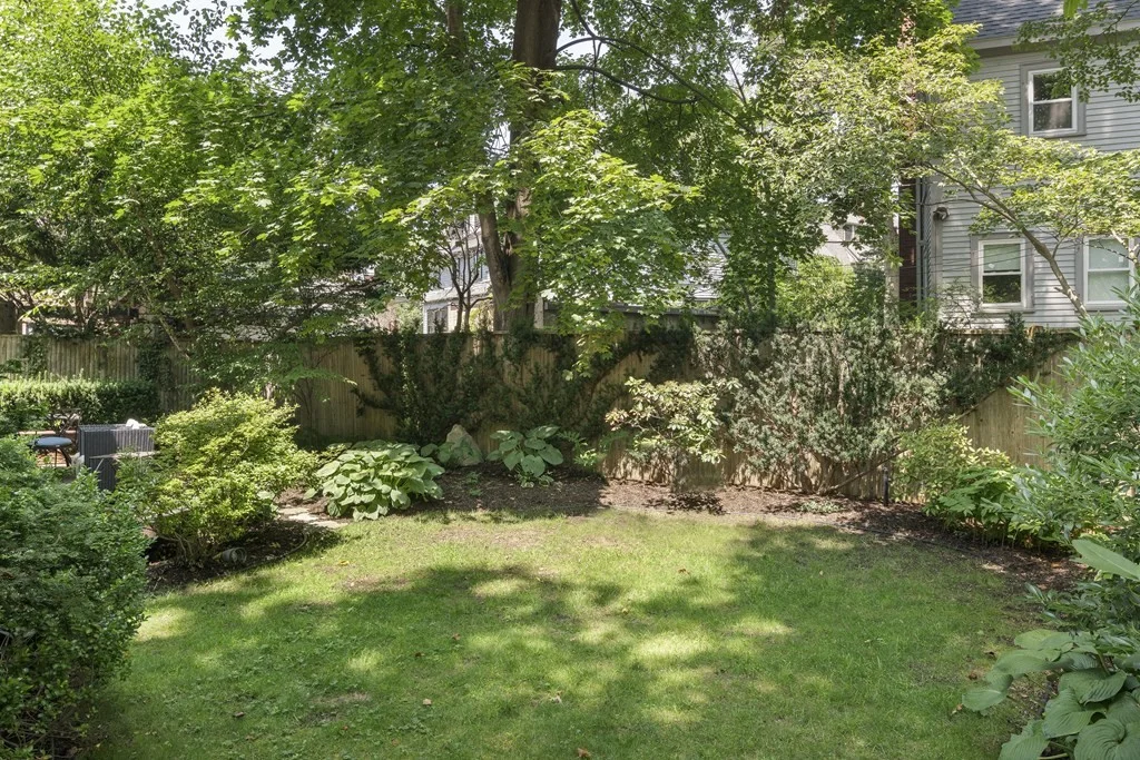 3 bed, 2.5 bath apartment for rent at 117 Brattle St Unit A, Harvard Square — photo 2 of 19