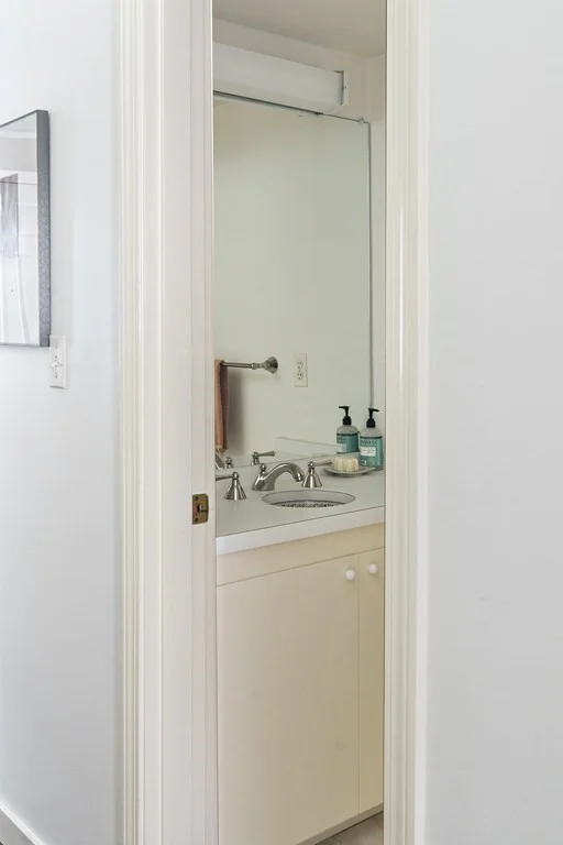 3 bed, 2.5 bath apartment for rent at 117 Brattle St Unit A, Harvard Square — photo 10 of 19